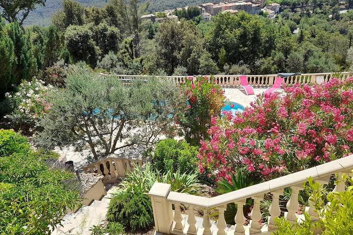 Villa pour 6 personnes, avec jardin et balcon