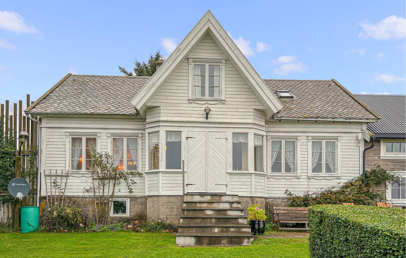 Ferienhaus für 8 Personen mit Terrasse in Farsund
