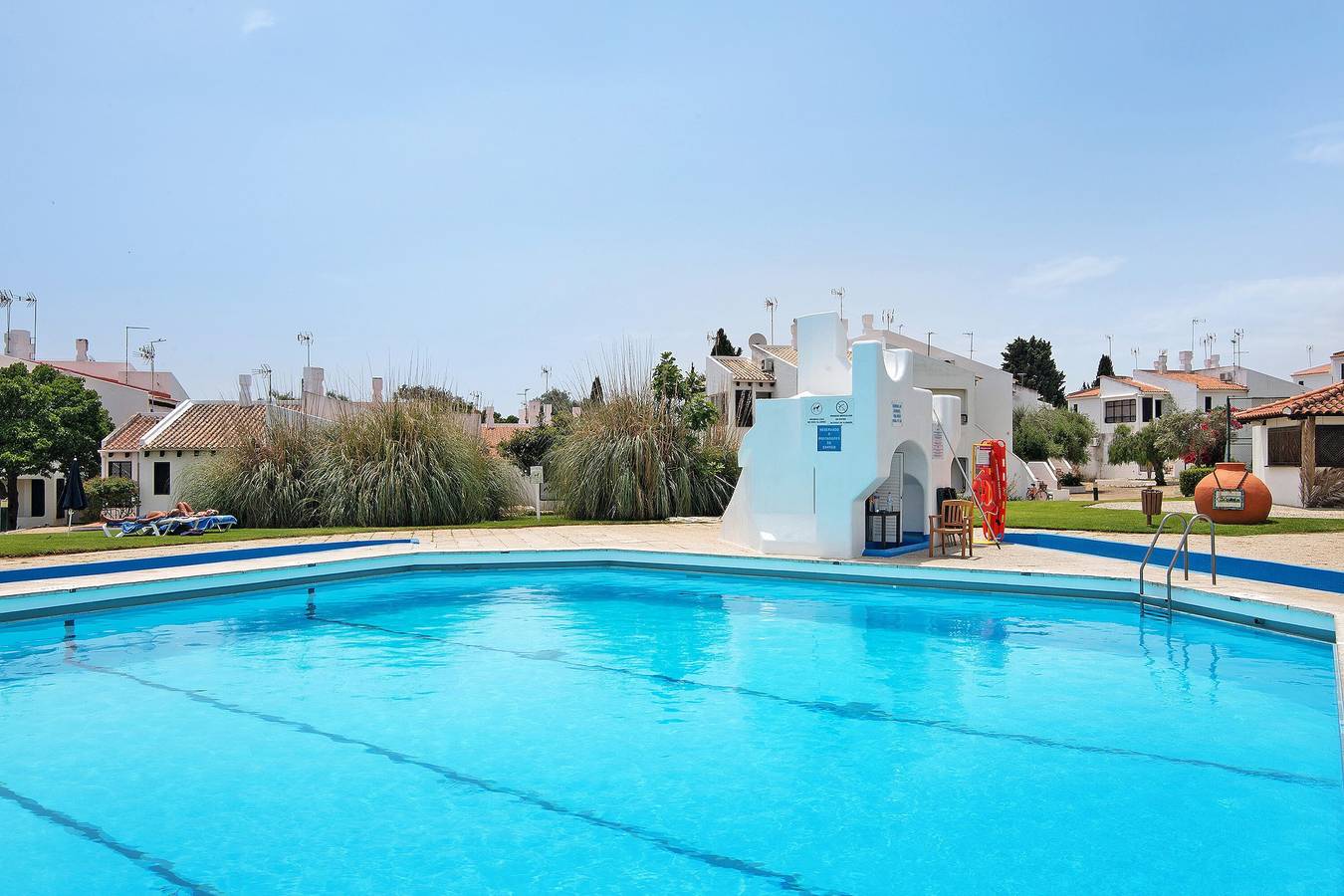 Apartamento inteiro, Apartamento 'Cosy Beach Loft Pedras Del Rei' com piscina partilhada, Wi-Fi e Ar Condicionado in Tavira, Santa Luzia (Tavira)