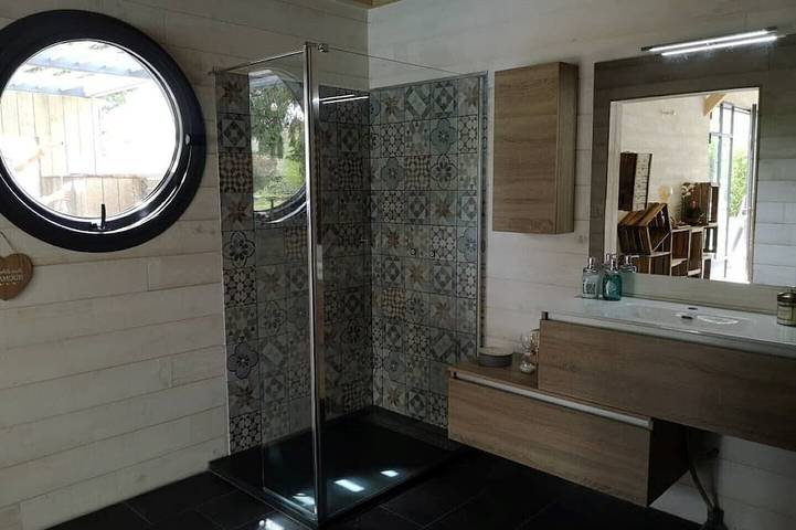 Location de vacances pour 6 personnes, avec jacuzzi ainsi que sauna et jardin à Les Rosiers-sur-Loire - 3