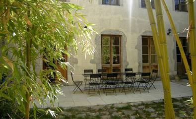 Gîte pour 10 personnes, avec jardin et terrasse à Saillans