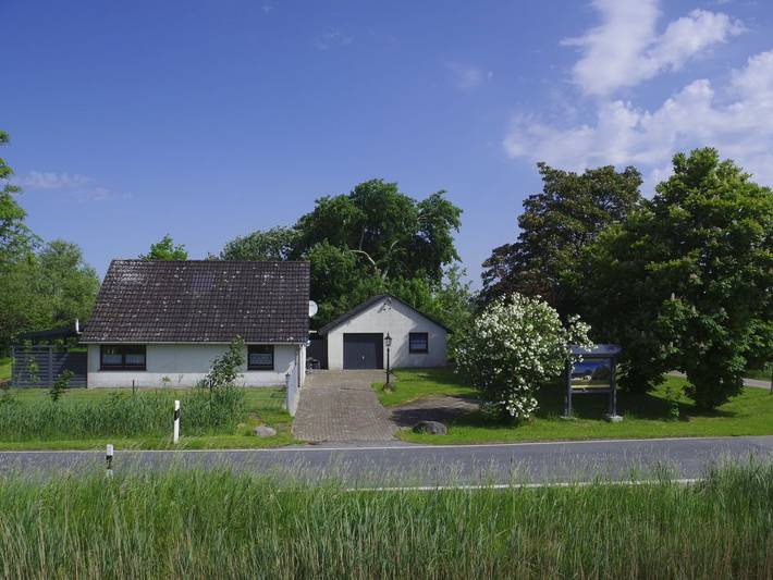 Ferienhaus für 5 Personen, mit Garten und Ausblick in Wesermarsch