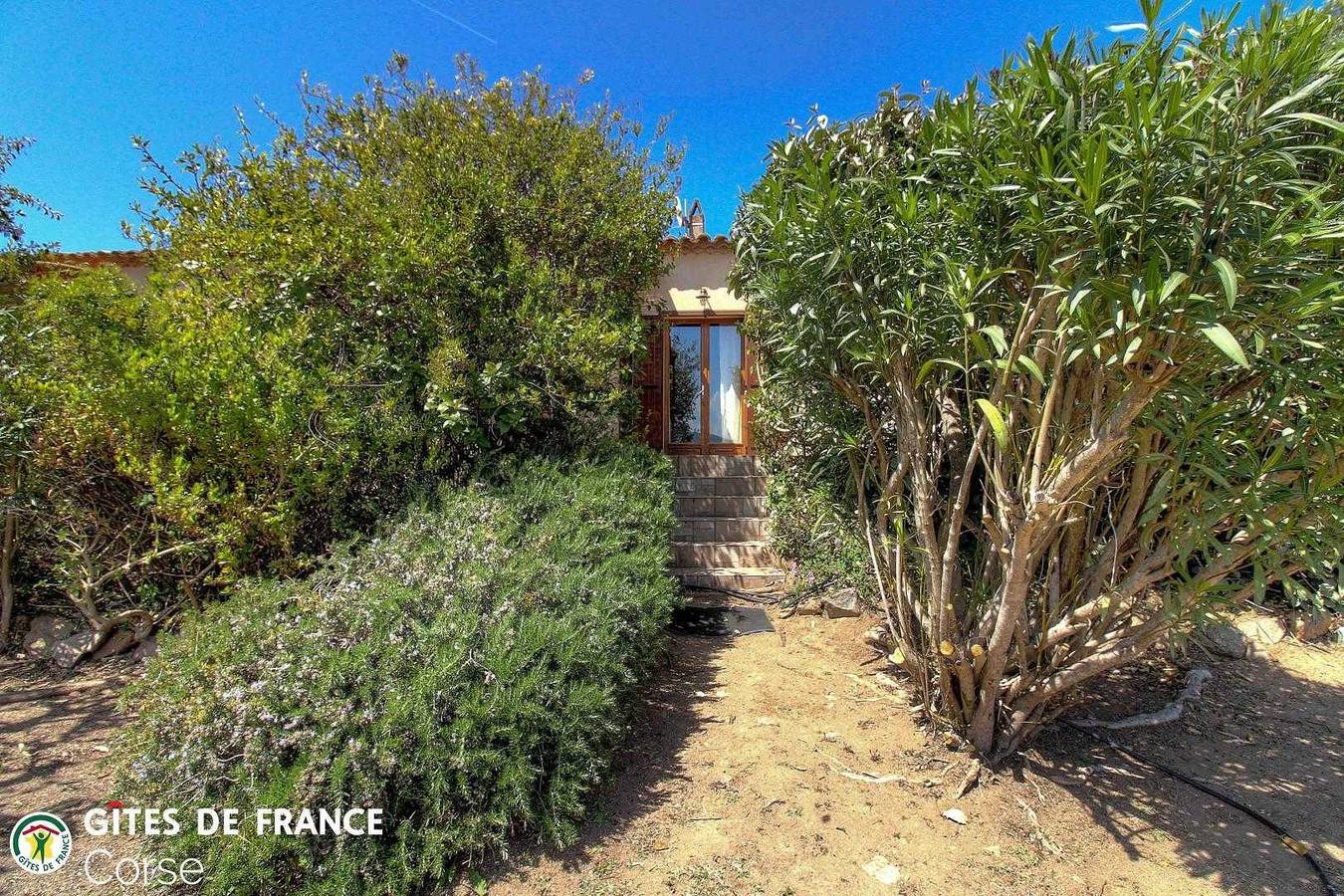Gîte pour 4 personnes avec jardin in Serra-di-Ferro, Région d'Ajaccio