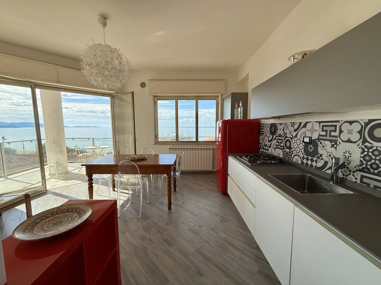 Ganze Ferienwohnung, Ferienwohnung für 5 Personen mit Balkon in Follonica, Etruskische Küste