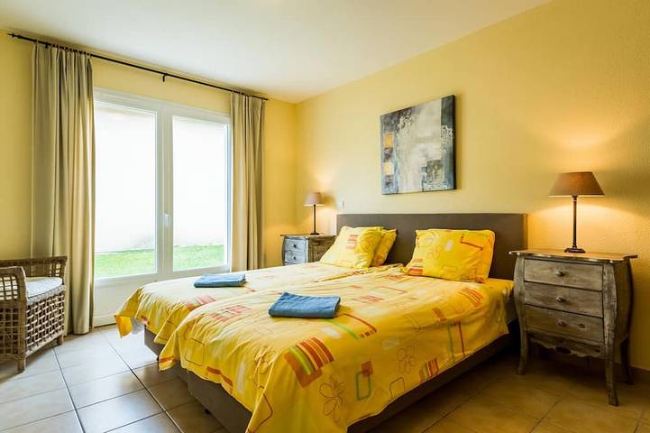 Location de vacances pour 6 personnes, avec terrasse ainsi que piscine et jardin à Les Forges - 2