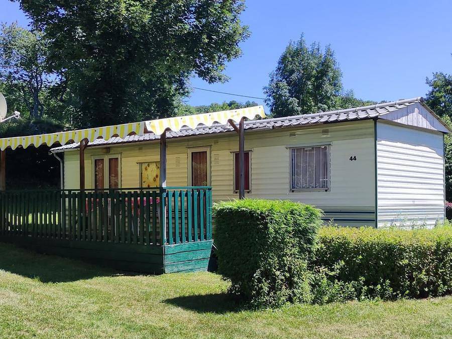 Camping La Vallée - Mobilheim 4 personen - Pfingstrose in Perpezat, Regionaler Naturpark Volcans d'Auvergne