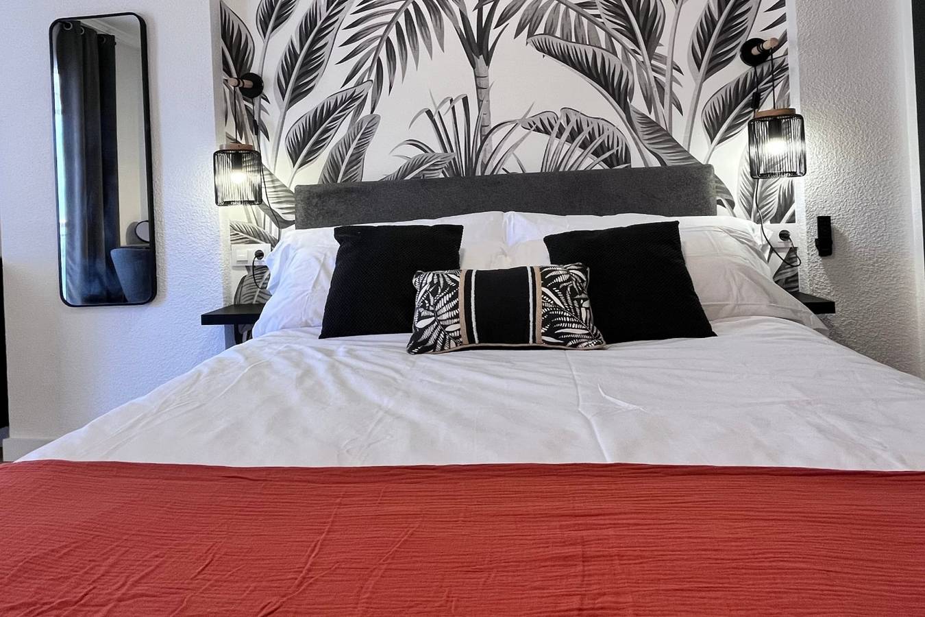 Entire apartment, Apartment with panoramic views, a swimming pool and a nearby beach in Benidorm, Costa Blanca