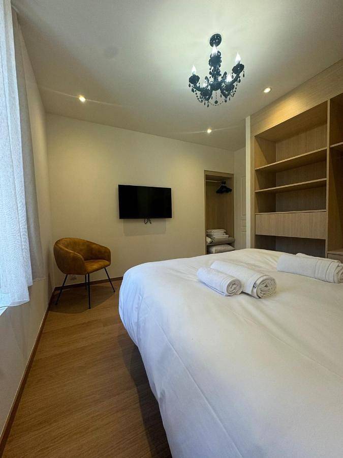 Appartement entier, One-Bedroom Deluxe Apartment in Château Queyras, Château-Ville-Vieille