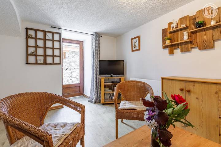 Gîte pour 5 personnes, avec vue à Sollières-Sardières - 2