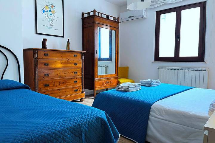 Sea-View Villa with Private Pool between Palermo & Cefalù in Torre Colonna-Sperone, Altavilla Milicia