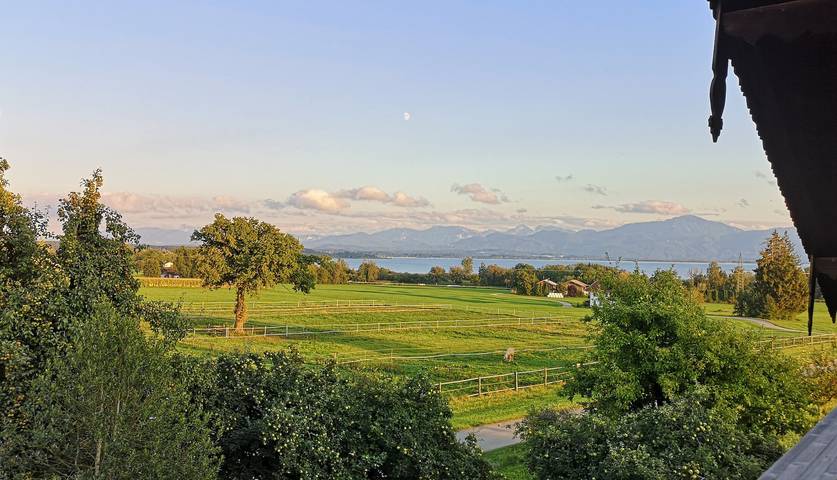Ferienhaus für 2 Personen, mit Terrasse und Garten sowie Sauna und Seeblick am Chiemsee - 3