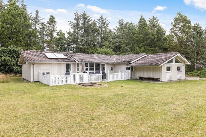 Villa für 8 Personen, mit Pool und Sauna, mit Haustier