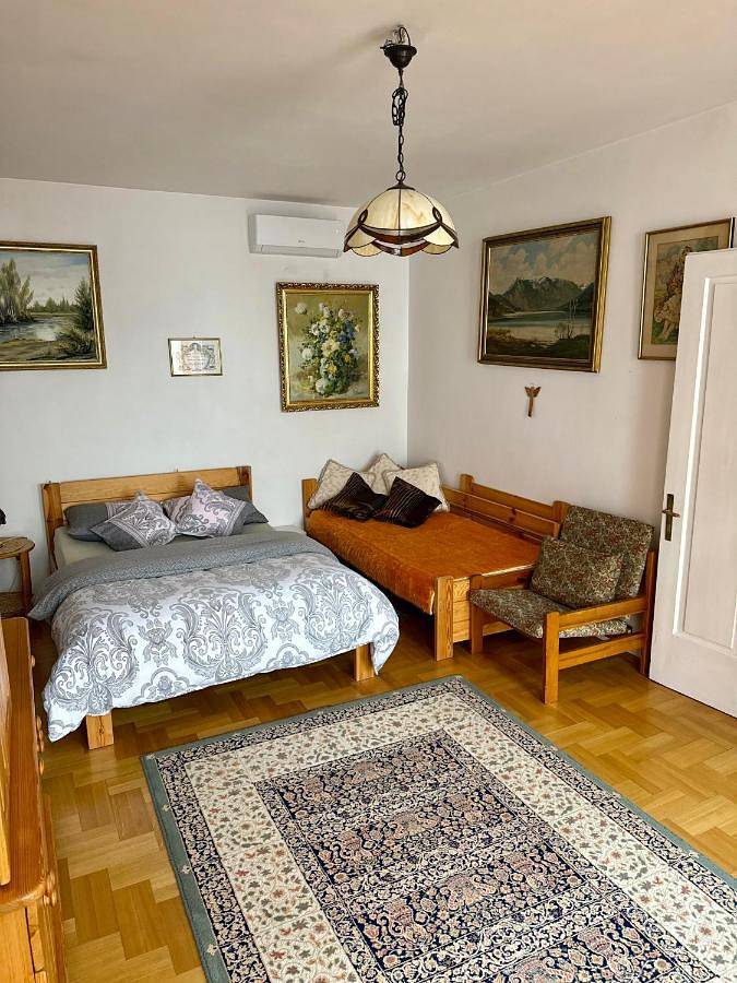 Apartament wakacyjny dla 6 osób, z Balkon i Ogród w Myślenice