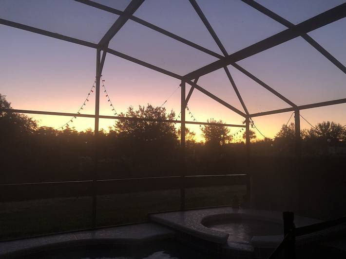 Vacation rental for 12 people, with hot tub and yard in Lake County