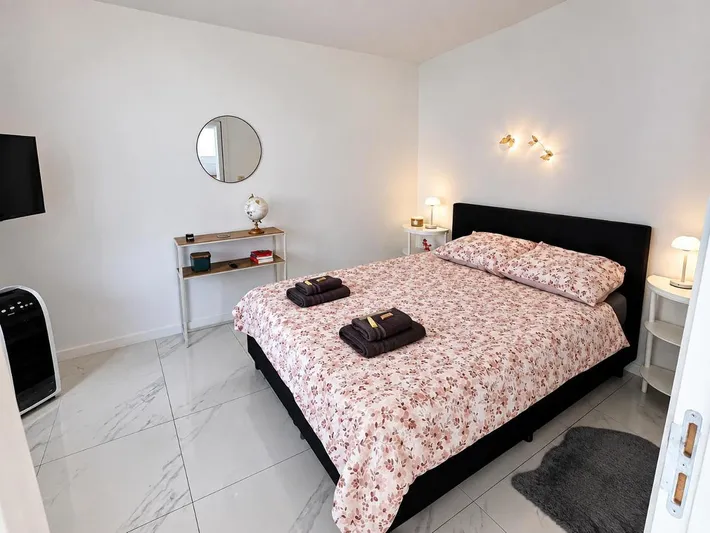 Ferienwohnung für 2 Personen, mit Terrasse und Garten - 1