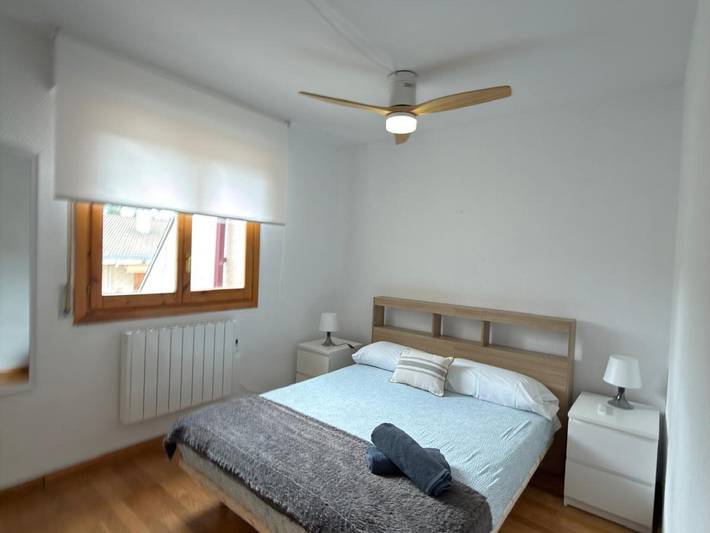 Gîte pour 4 personnes, avec Piscine à Jaca - 3