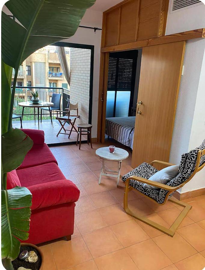 Apartamento para 2 personas, con vistas además de piscina y jardín, Se admiten mascotas en Archena