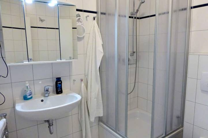 Ganze Wohnung, Ferienwohnung 5min vom Strand, Apartment, zentral, 2 bis 6 Personen, in Kühlungsborn, Mecklenburgische Ostseeküste