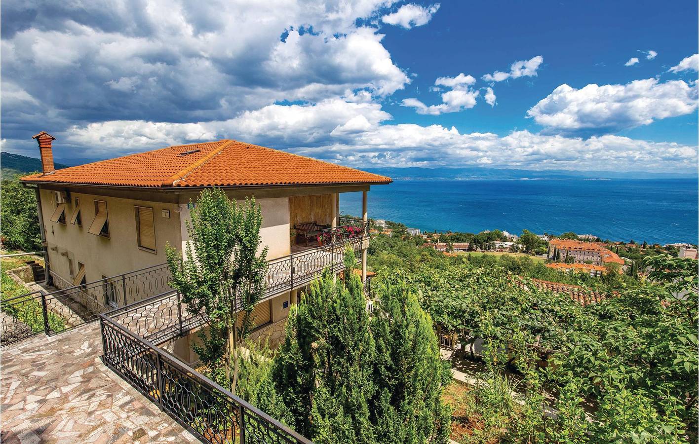 Cały apartament wypoczynkowy, Apartament wakacyjny dla 4 osób z taras in Lovran, Opatija Riviera