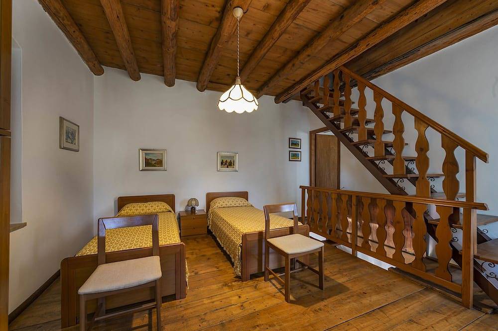 Ganze Wohnung, Dimora Forte San Marco - rustico con giardino in Caprino Veronese, Gardasee-Berge