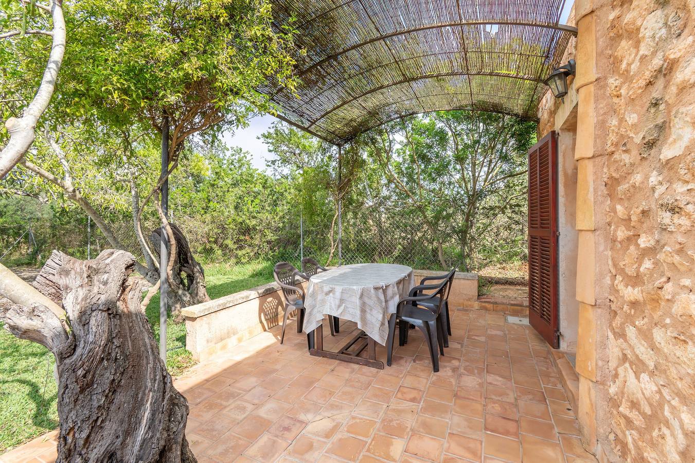 Finca 'Andres' mit Bergblick, Wi-Fi und Klimaanlage in S'Alqueria Blanca, Santanyí
