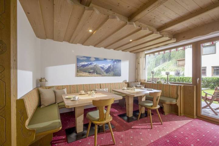 Chambre d’hôte pour 3 personnes, avec vue ainsi que jardin et sauna à Hintertux - 3