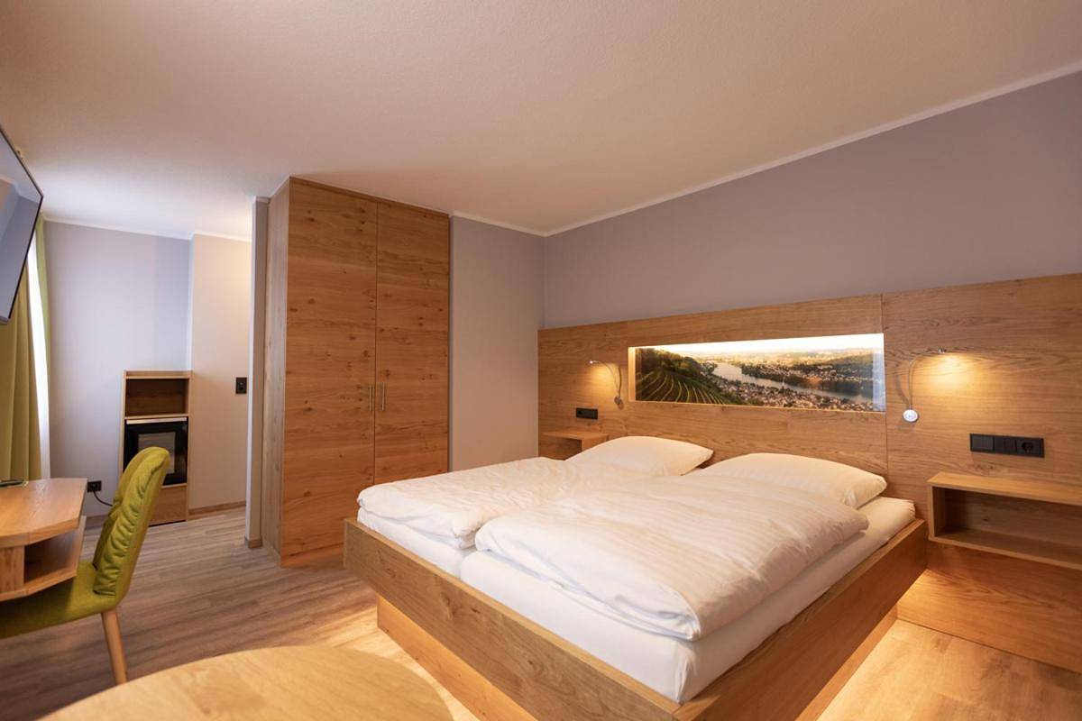 Hotel-Restaurant Weinhaus Grebel in Güls, Coblence
