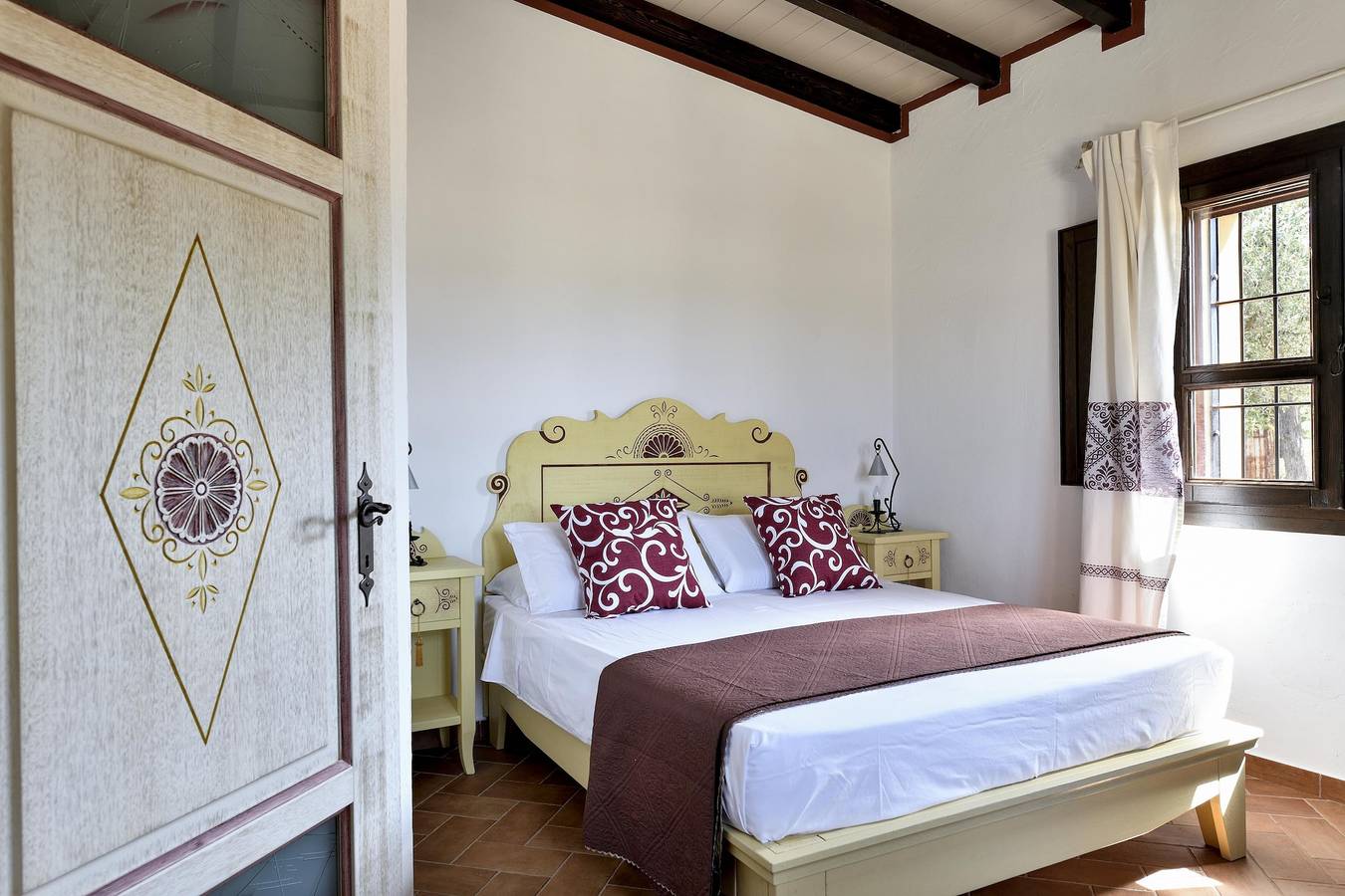 Casa sul Lago with Private Pool, Lake & Mountain View and Garden in Dorgali, Gulf of Orosei