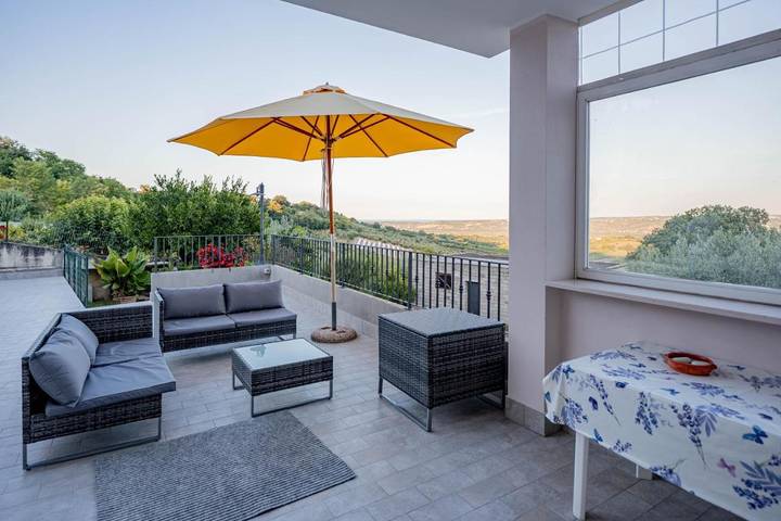 Gîte pour 5 personnes, avec jardin et vue à Mozzagrogna - 2