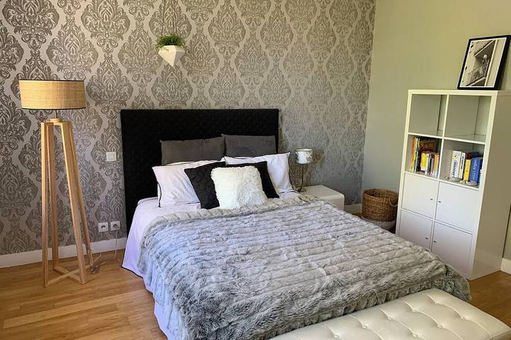 Chambre d’hôte pour 6 personnes à Sallebœuf - 2