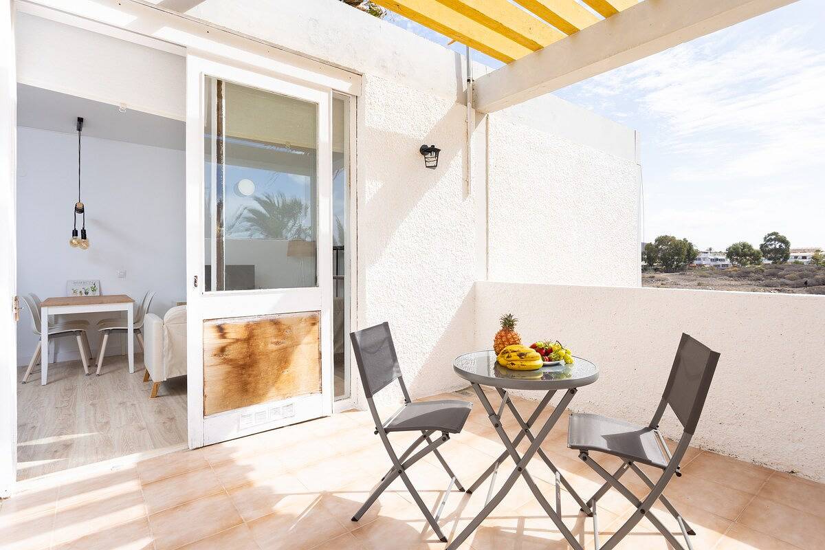 Geheel appartement, Vakantieappartement voor 4 personen met zwembad in Costa del Silencio, Arona
