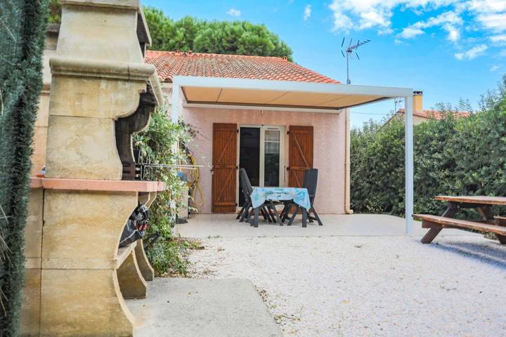 Maison de vacances pour 4 personnes, avec Terrasse et Jardin ainsi que Piscine et Sauna à Elne