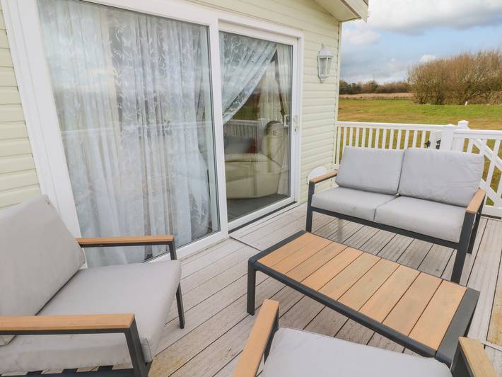 Glamping for 6 people, with Garden in Pembrokeshire