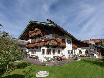 Ferienwohnung für 2 Personen, mit Garten und Balkon, kinderfreundlich in Wallgau