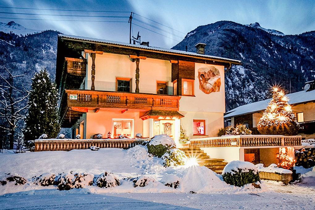Ganze Ferienwohnung, Herberge Aulon, 1 Etage, App 1 in Stubaier Alpen, Umhausen