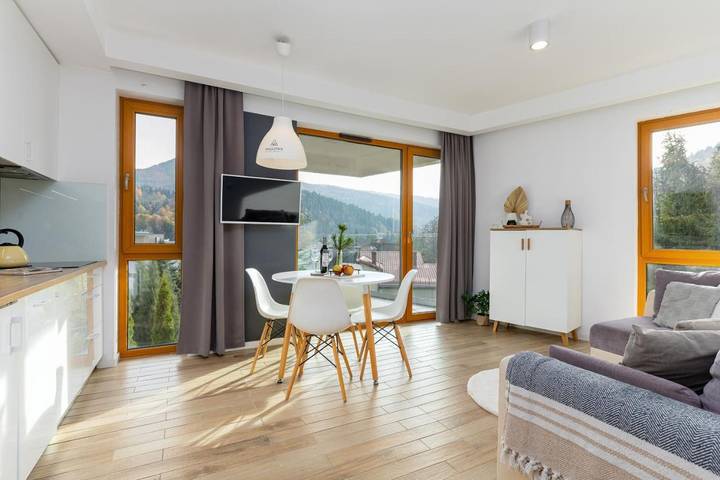 Ośrodek wypoczynkowy dla 4 osób, z jacuzzi i sauna oraz ogród w Szczyrk