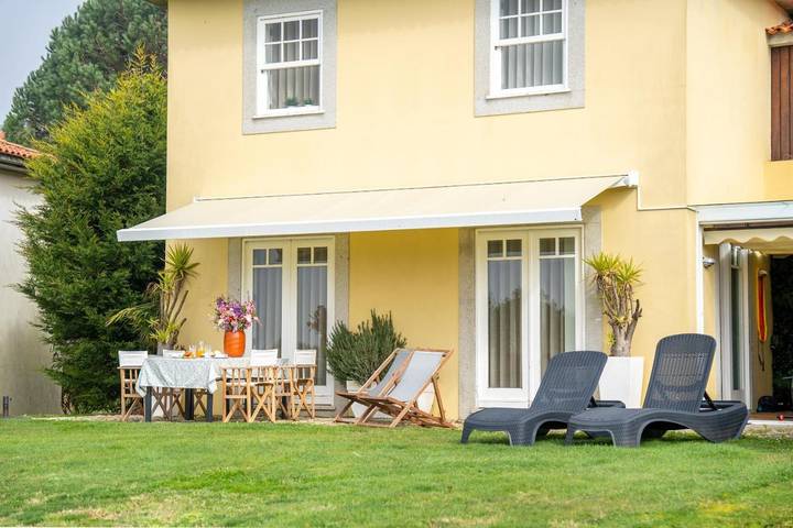Apartamento para 6 personas, con Balcón y Terraza además de Jardín y Piscina en Vila Nova de Cerveira
