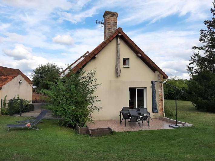 Chambre d’hôte pour 2 personnes, avec terrasse et vue ainsi que piscine et jardin dans Loiret - 2