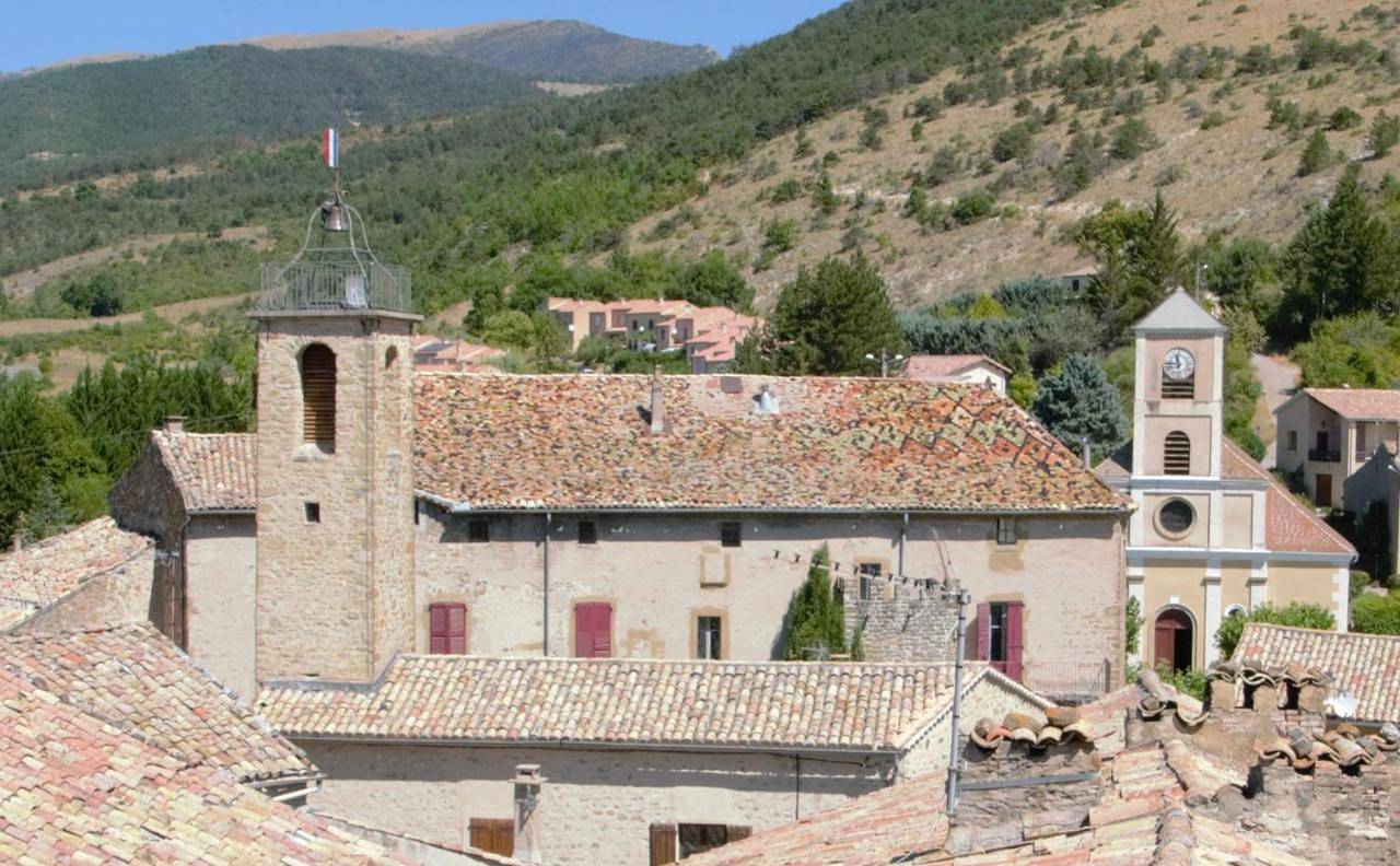 Twin Room with Mountain View in Rosans, Région de Gap