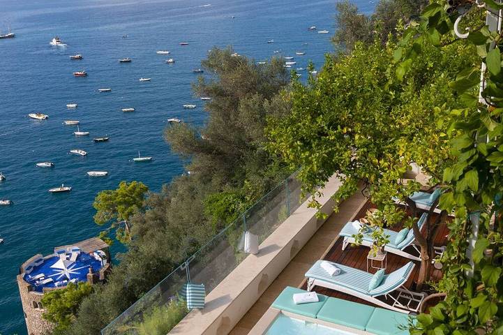 Vacation rental for 12 people, with Balcony and Hot tub as well as Terrace and Yard in Positano