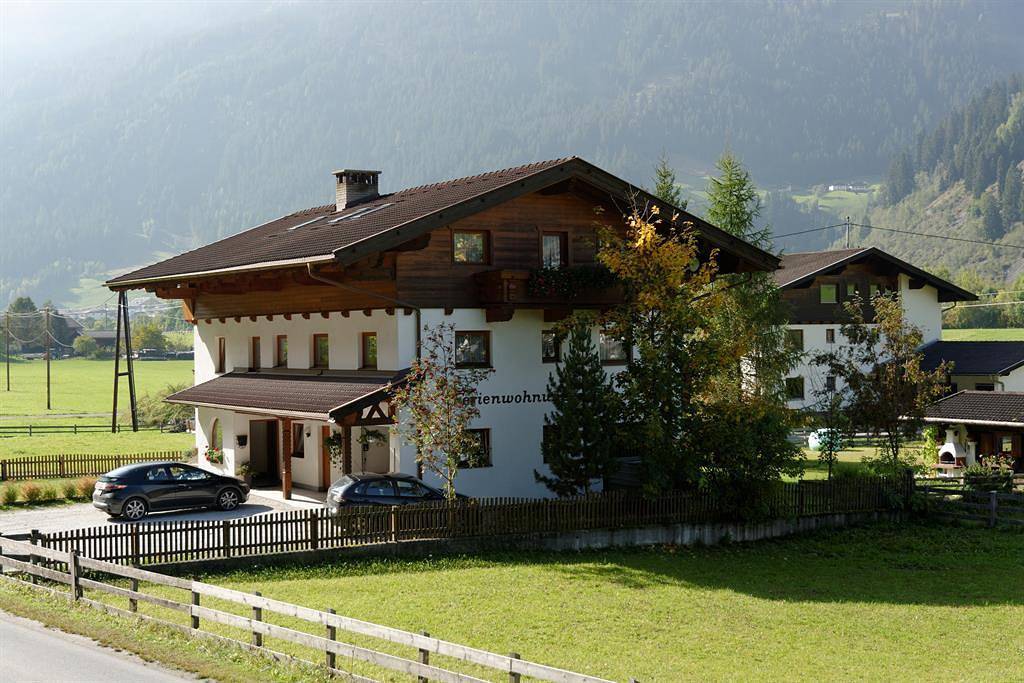 Geheel vakantieappartement, Ferienheim Gabi in Neustift im Stubaital, Regio Innsbruck