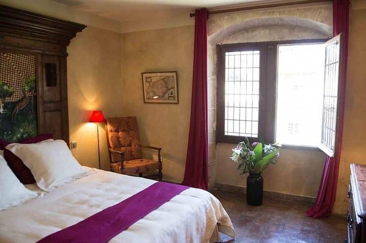Suite Côté Jardin-Suite-Familie-Ensuite mit Bad-Gartenblick in Villeneuve-lès-Avignon, Nimes und Umgebung
