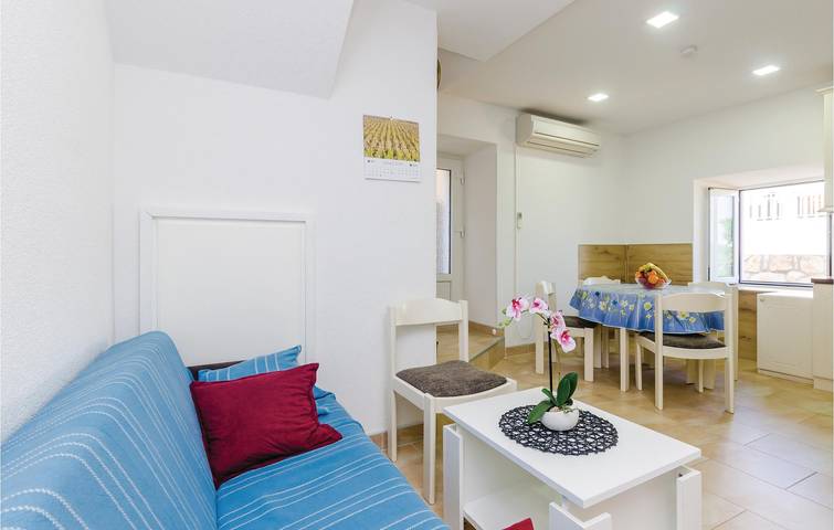 Gemütliche 1-Zimmer-Wohnung mit Pool, WLAN und nur 1 km von der Küste entfernt in Mljet