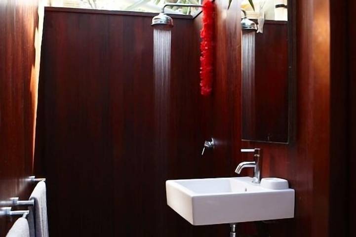 Cottage for 4 people, with terrace in Great Barrier Island