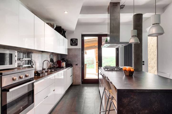 Villa 'San Venanzo – Casale De' Conti' mit Pool, Wlan und Klimaanlage in San Venanzo, Perugia Provinz