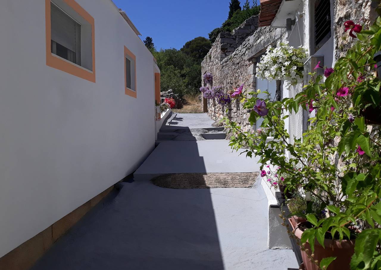 Ganze Wohnung, 1-Zimmer-Ferienwohnung mit Terrasse Tisno, Murter A-4298-a in Tisno, Murter