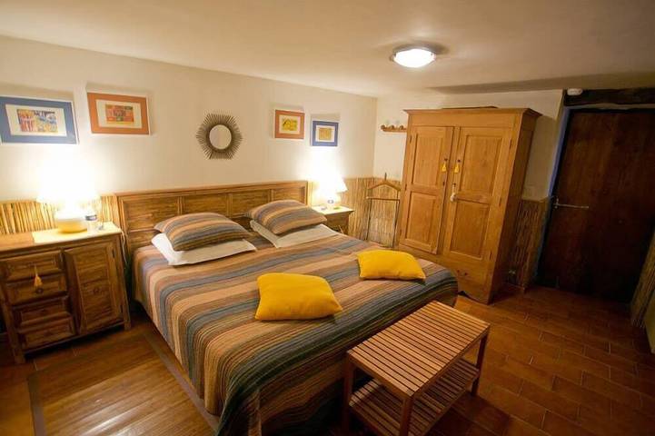 Location de vacances pour 6 personnes, avec jacuzzi ainsi que jardin et sauna, animaux acceptés à Saint-Sébastien-d'Aigrefeuille - 4