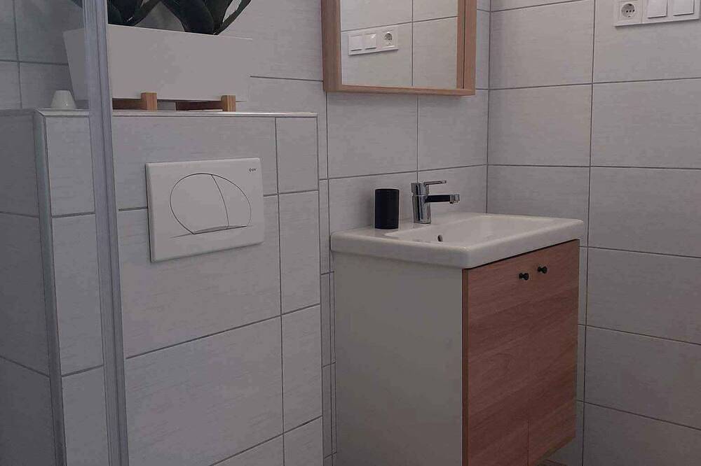 Ganze Wohnung, Ferienwohnung mit Panorama und Internet in Balatongyörök, Balaton Hochland Nationalpark