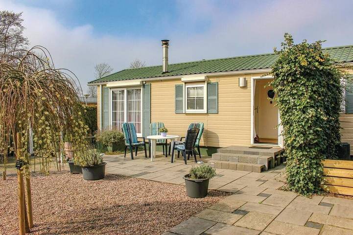 Ferienhaus für 4 Personen, mit Garten und Pool
