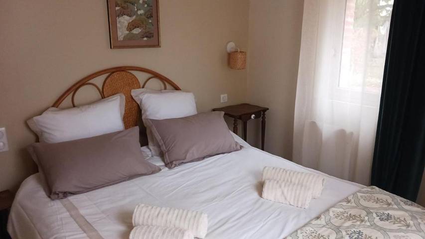 Gîte pour 2 personnes, avec Terrasse ainsi que Jardin et Piscine à Rabastens - 2